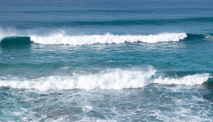 Naklejka premium fale oceanu