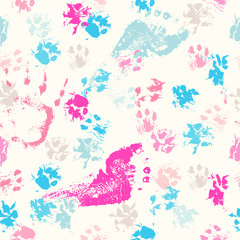 Fototapeta na wymiar Abstract seamless pattern - black ink prints with messy cat paws.