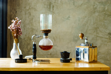 siphon vacuum coffee maker at shop