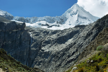 Artesonraju peak (6025m)