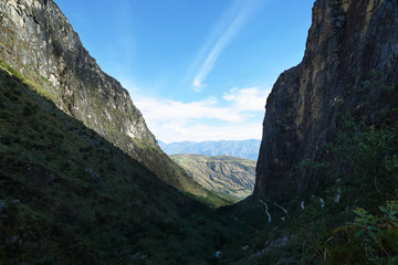 Views of rocky peaks in the way to Paron lake