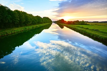 Sonnenuntergang am Mittellandkanal