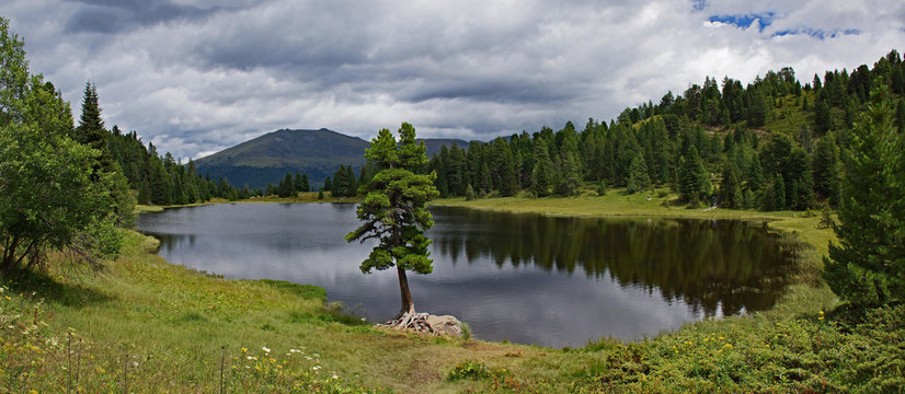 Panorama des Schwarzsee auf der Turracherh&ouml;he
