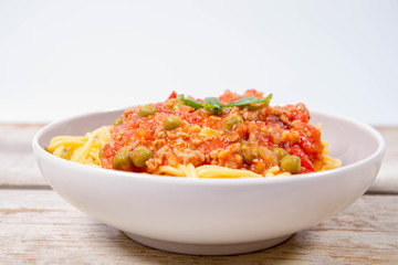 Gluten-free Spaghetti bolognese with pea (corn and rice pasta)