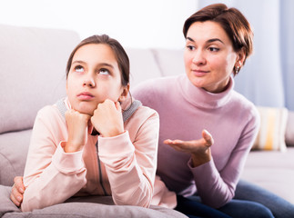 Mother asks daughter to reconcil