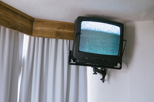 Motel T.V.