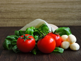 Products for cooking Caprese salad.