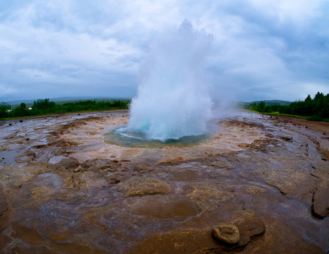 Strokkur Geysir. Iceland