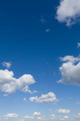 Obraz premium Beautiful clouds against blue sky at sunny day