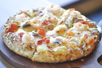 shrimp pizza or wholewheat pizza