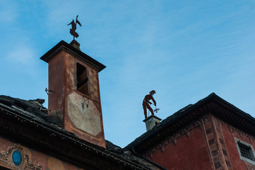 Statue di spazzacamini in ferro battuto