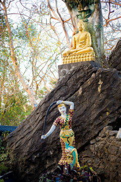 Buddhist Mount Phou Si temple