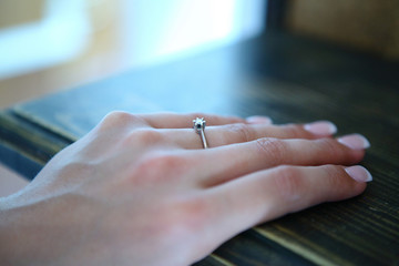 Engagement ring with diamand.