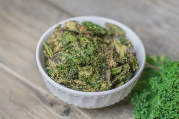 Homemade Green Kale Crispy Chips Nutritional Vegan