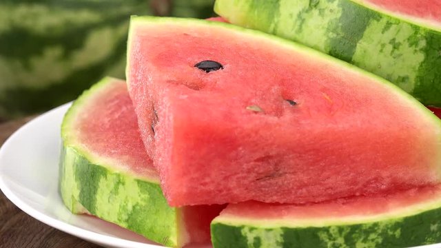 Rotating Sliced Water Melon (seamless loopable; 4K)