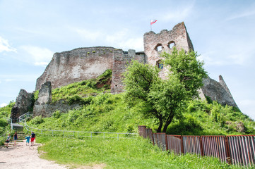 Widok na zamek w Czorsztynie.