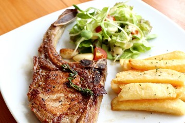 grill pork chops steak