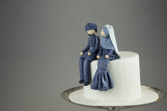 malay wedding sugar paste models