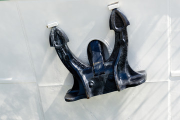 The closeup of the large anchor from the sail ship