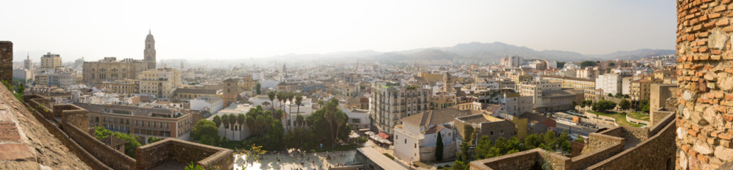 Fototapeta na wymiar Blick über die Altstadt von Malaga Spanien Andalusien