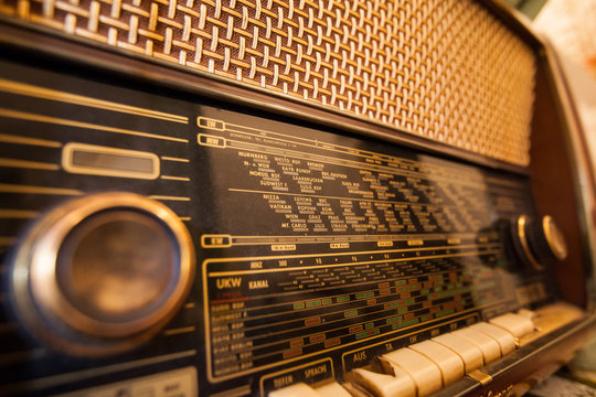 retro old radio