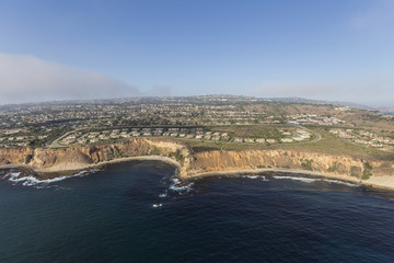 Obraz premium Aerial view of bluff top neighborhood near Los Angeles in the Rancho Palos Verdes, California. 