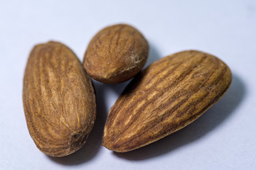 You need to consume nuts to eat healthy