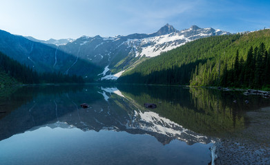 Fototapeta na wymiar Avalanche Lake im Glacier National Park, Montana