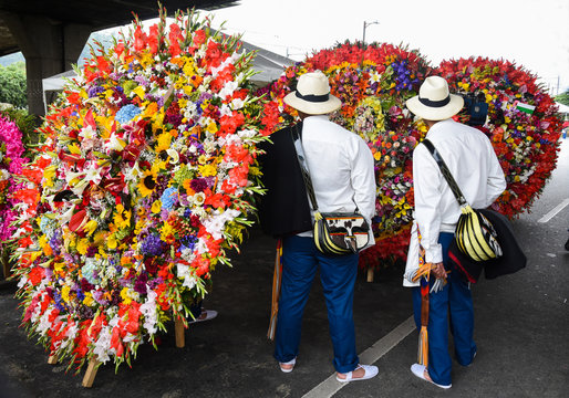 Medellin Colombia agosto 2015 Feria de las Flores desfile de silleteros