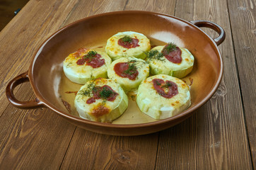 Zucchini mini pizza.