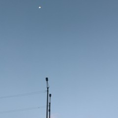 luna sobre mi ciudad