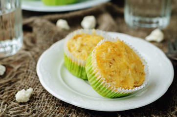 Cheesy cauliflower muffins