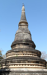 Fototapeta premium Old chedi at Wat U-Mong, Chiangmai, Thailand.