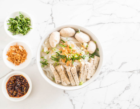 Vietnamese noodles (pho)
