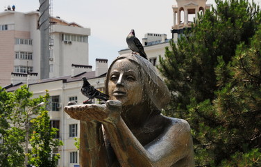 Obraz premium Statue of a woman
