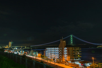 Obraz premium 夏の明石海峡・夜景・R２号線