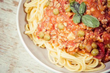 Gluten-free Spaghetti bolognese with pea (corn and rice pasta)