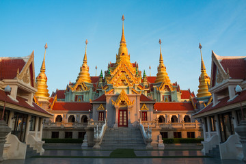 Temple Wat Thang Sai