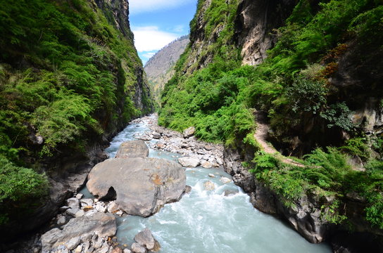 Nepal - Manaslu Circuit - Lower Valley