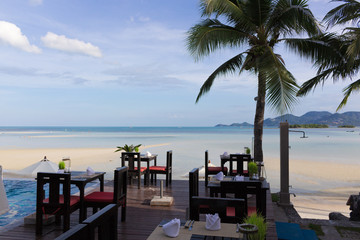 テーブル・ビーチサイド