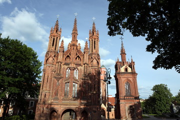 Fototapeta na wymiar St. Anne's church in Vilnius old town, Lithuania