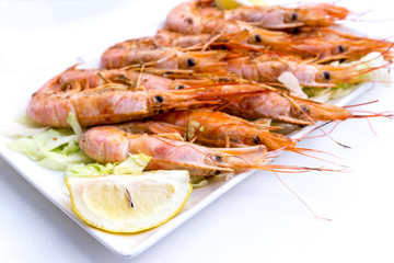 fries cuisine shrimp and lemon