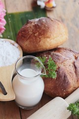 Whole wheat bread is delicious with milk