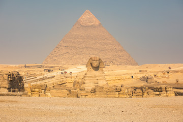 Sphinx and great pyramids