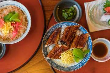 Roasted Duck with Egg Noodle