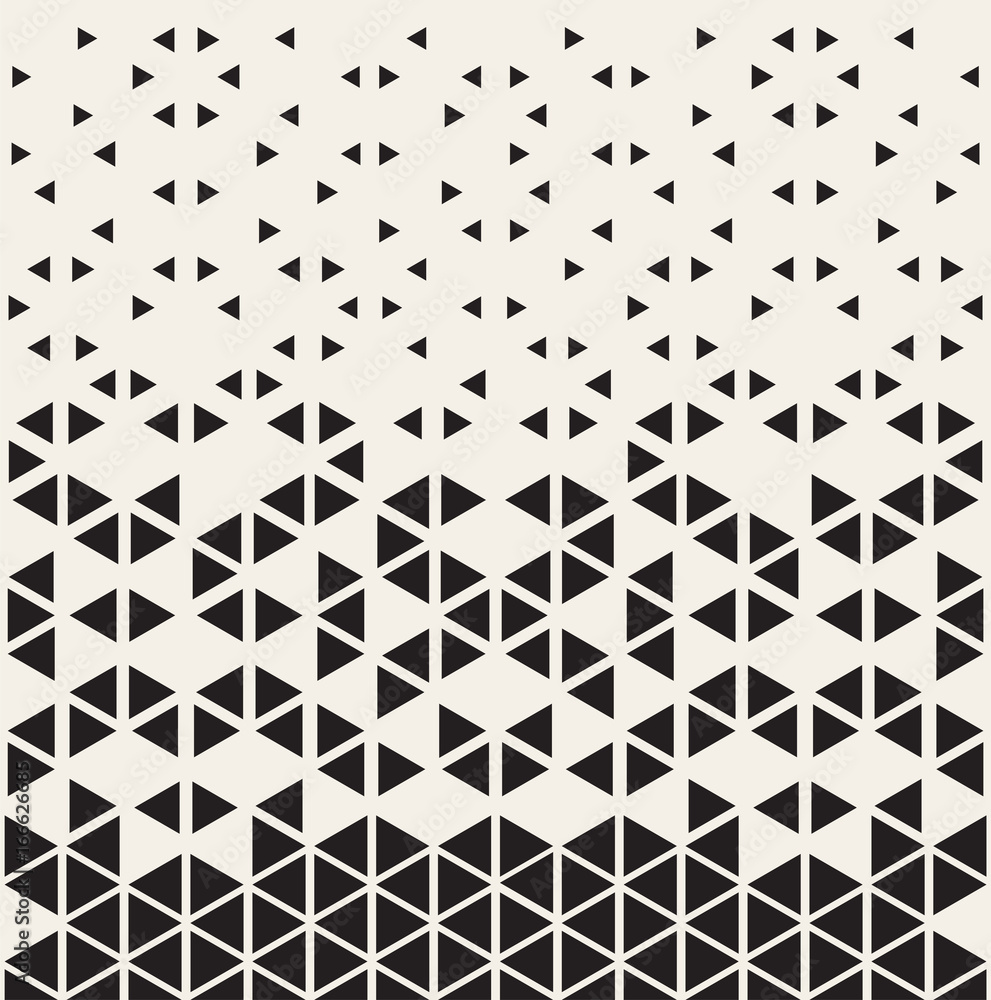 Fototapete Halftone pattern. Geometric seamless pattern with triangles and halftone transition