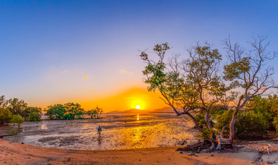 Fototapeta na wymiar sunset above Chalong bay shore