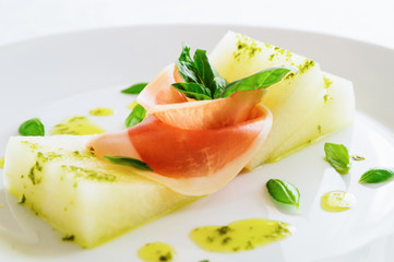 melon prosciutto starter