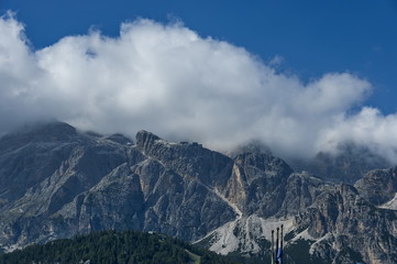 Autumnal corso Italia, the beautiful Dolomite mountains near Cortina D'Ampezzo,  Dolomites, Alps, Veneto, Italy, Europe  