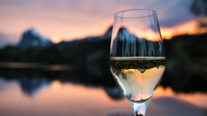 Obraz premium Norway Sunset Drink 